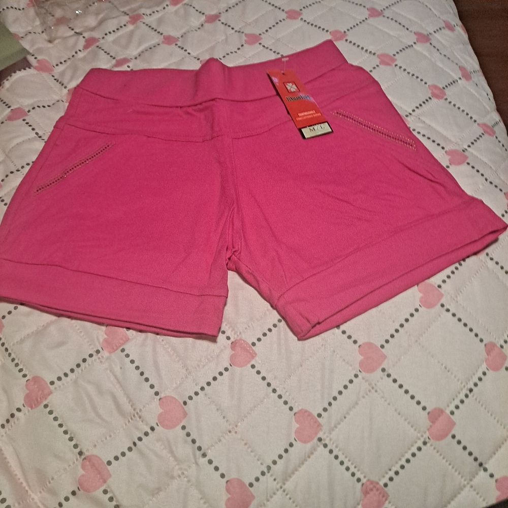 High-Rise Pink Knit Women's Shorts with Front Pocket Detail